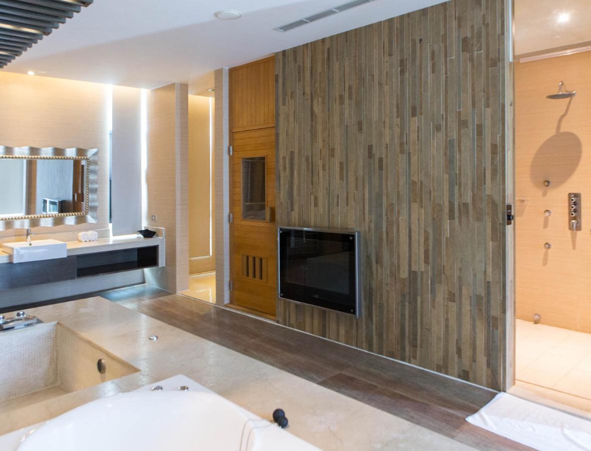 All-Ur Boutique Motel - Taichung Branch Экстерьер фото