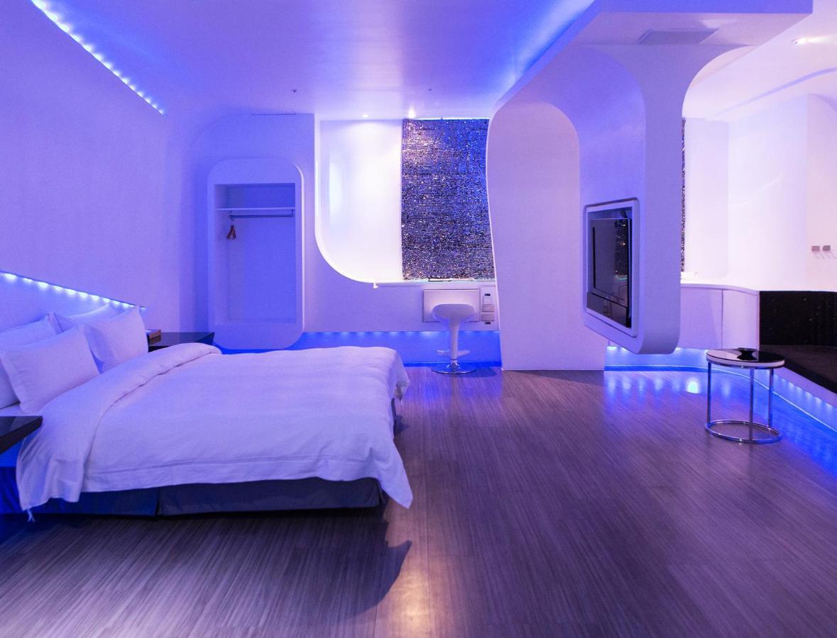All-Ur Boutique Motel - Taichung Branch Экстерьер фото