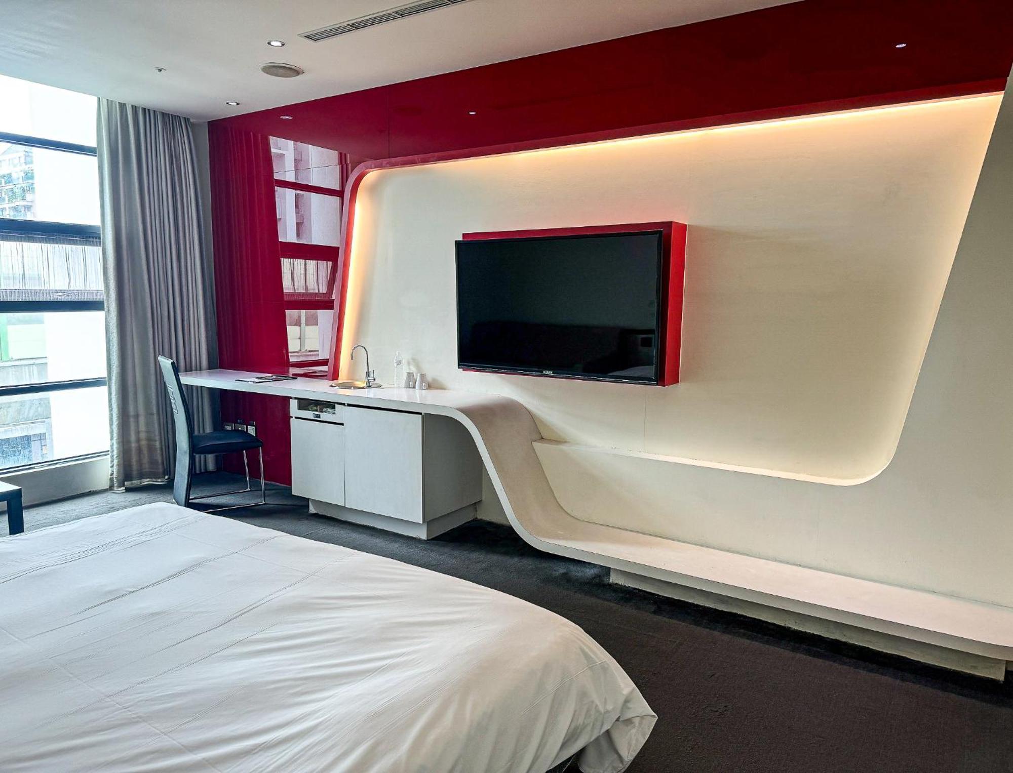 All-Ur Boutique Motel - Taichung Branch Экстерьер фото