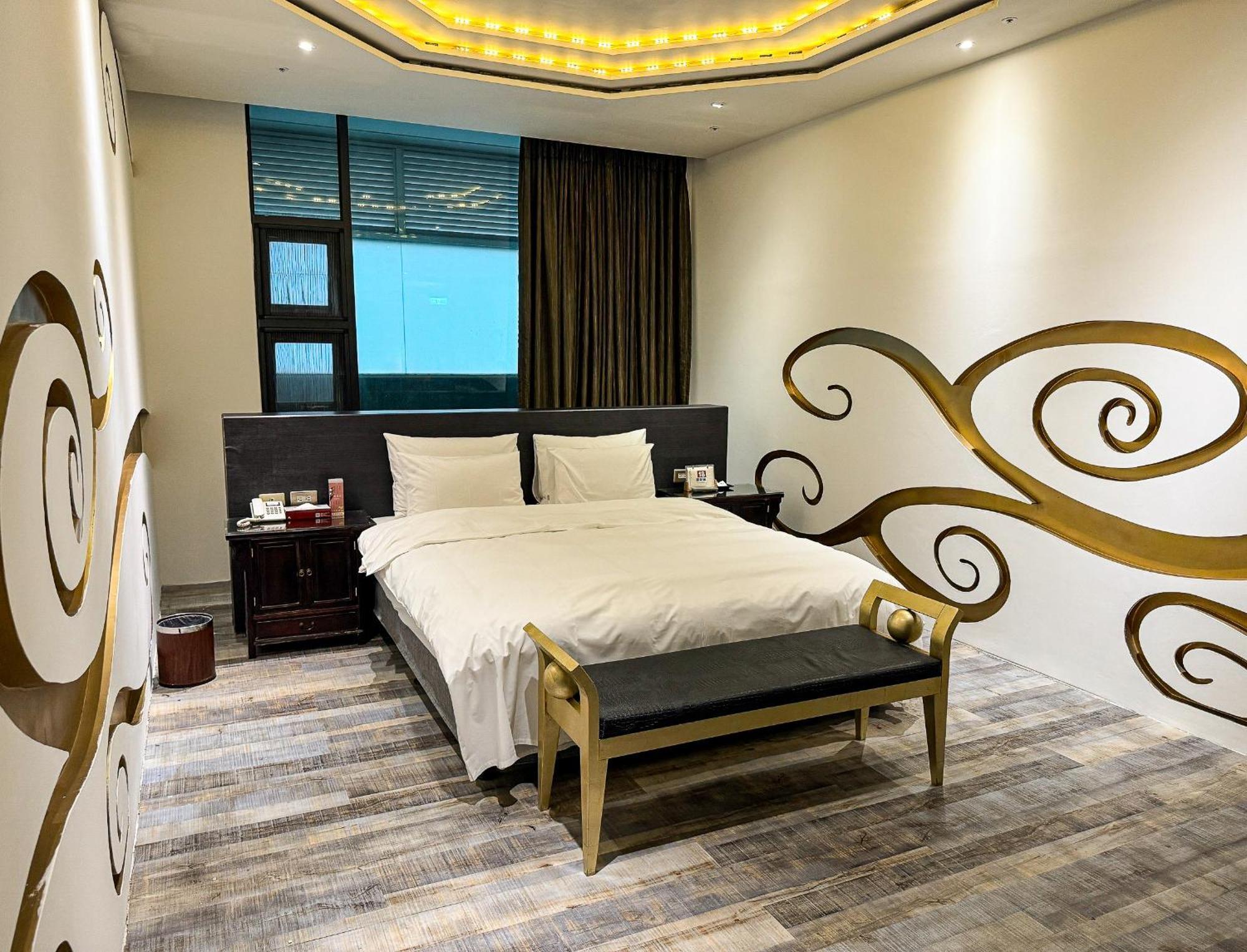 All-Ur Boutique Motel - Taichung Branch Экстерьер фото