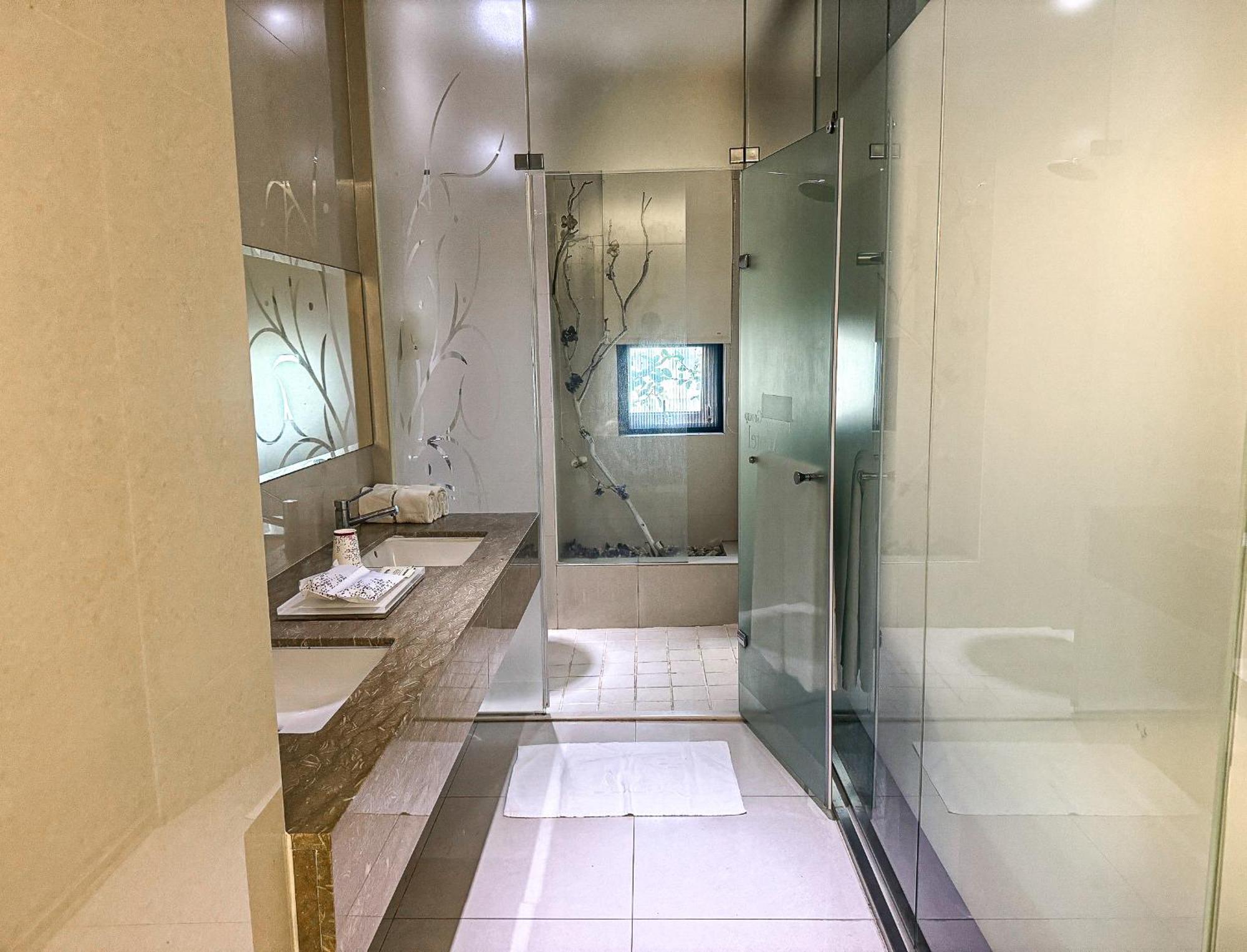 All-Ur Boutique Motel - Taichung Branch Экстерьер фото