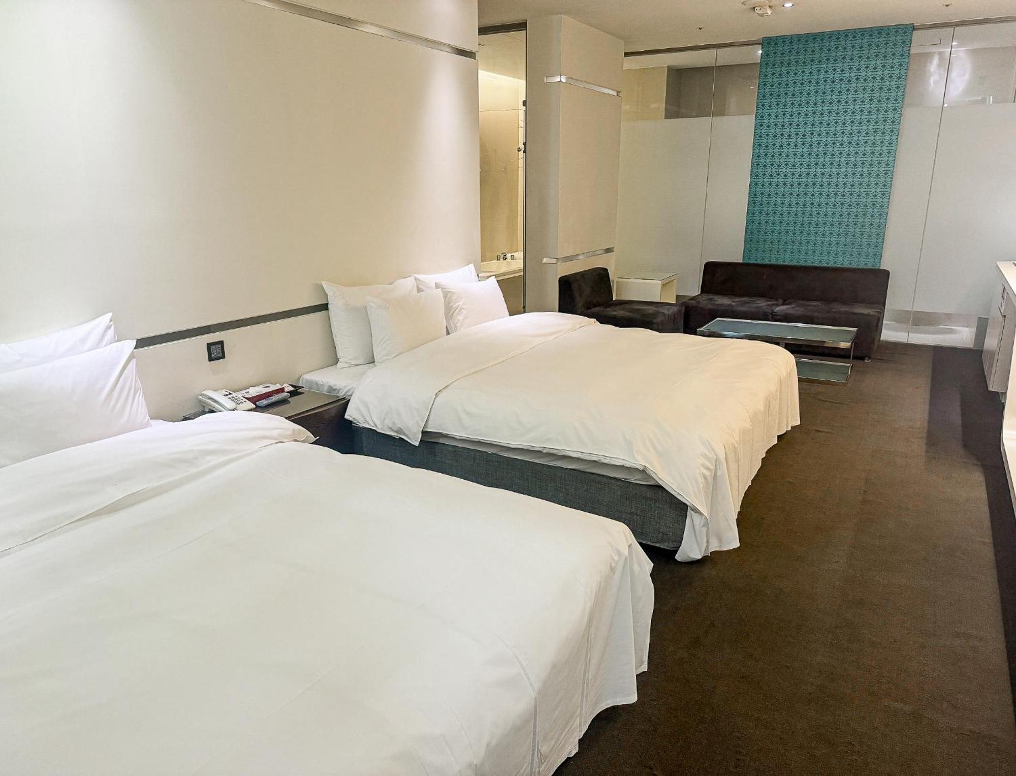 All-Ur Boutique Motel - Taichung Branch Экстерьер фото