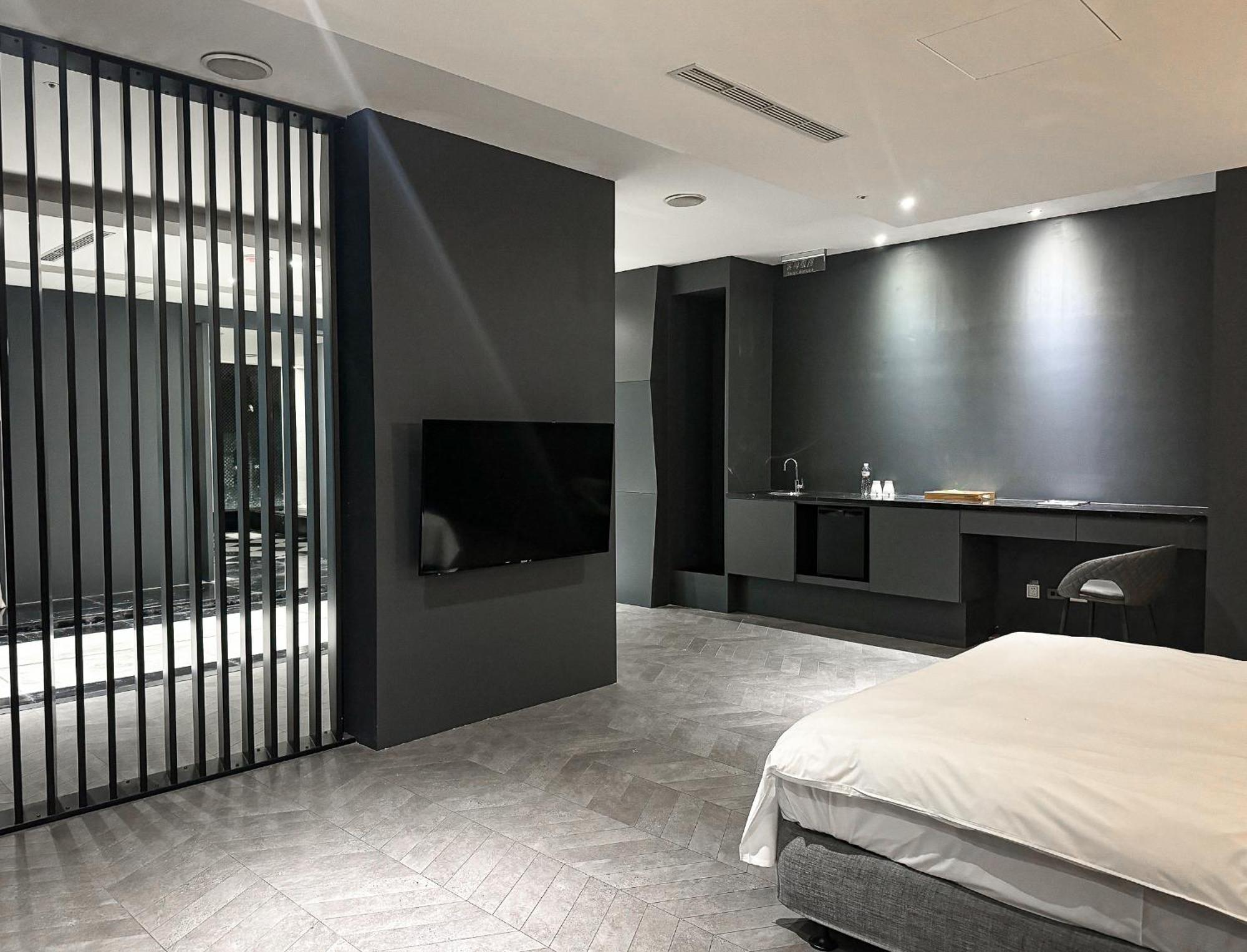 All-Ur Boutique Motel - Taichung Branch Экстерьер фото