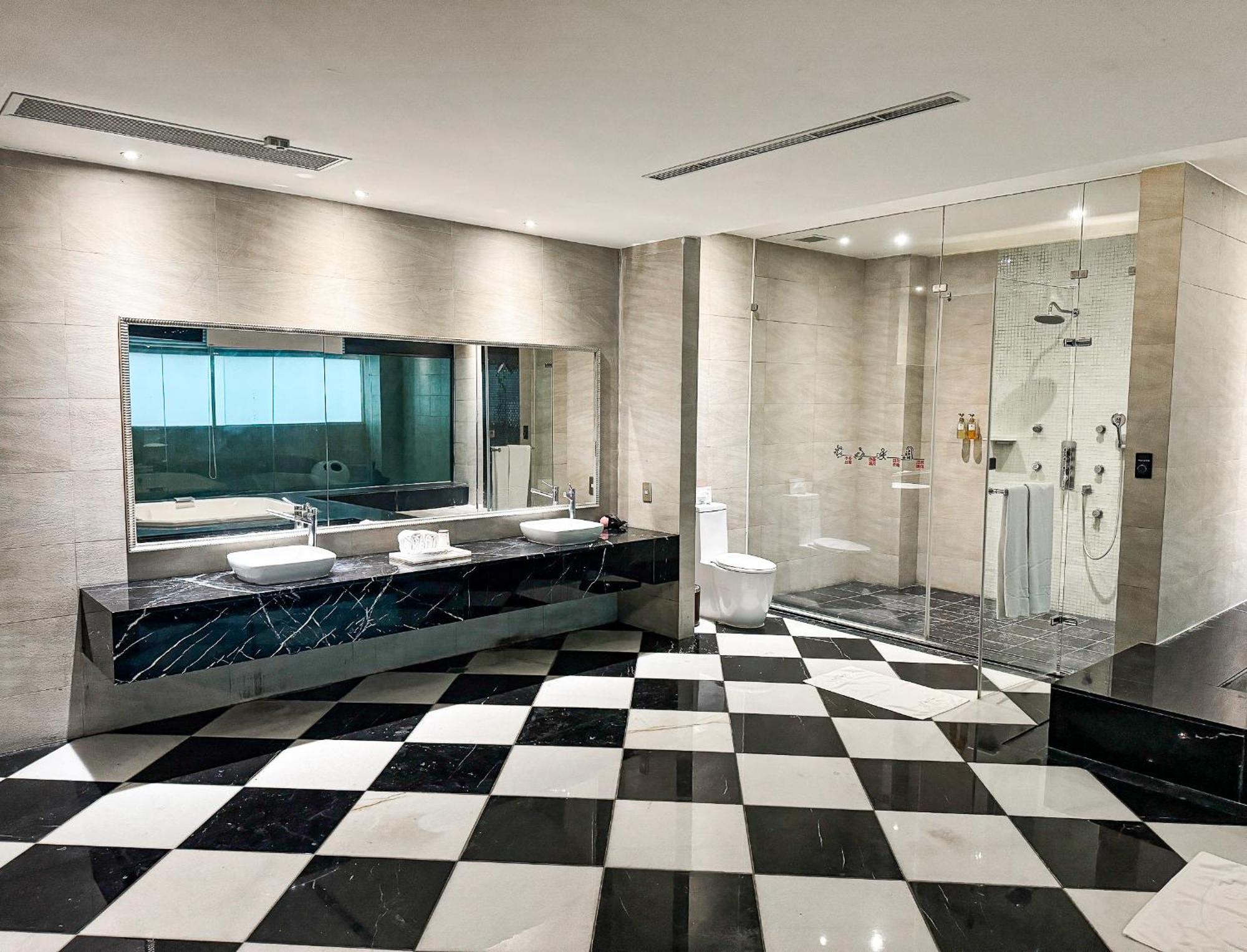All-Ur Boutique Motel - Taichung Branch Экстерьер фото