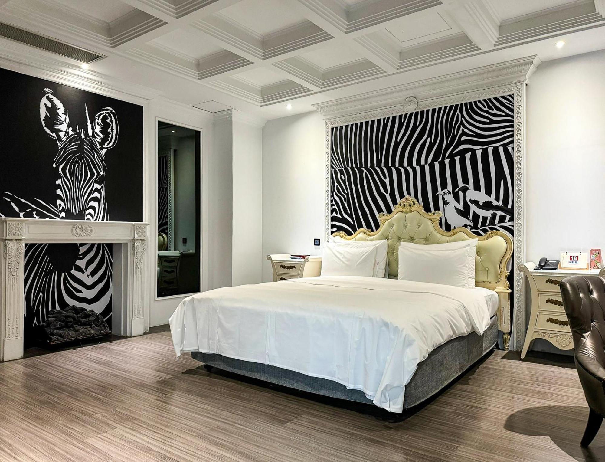All-Ur Boutique Motel - Taichung Branch Экстерьер фото