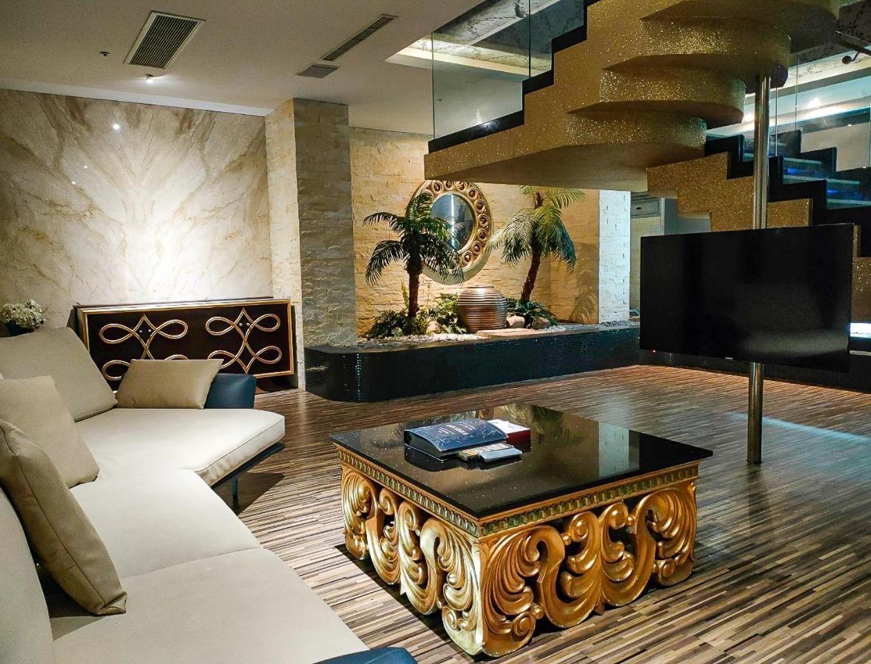 All-Ur Boutique Motel - Taichung Branch Экстерьер фото