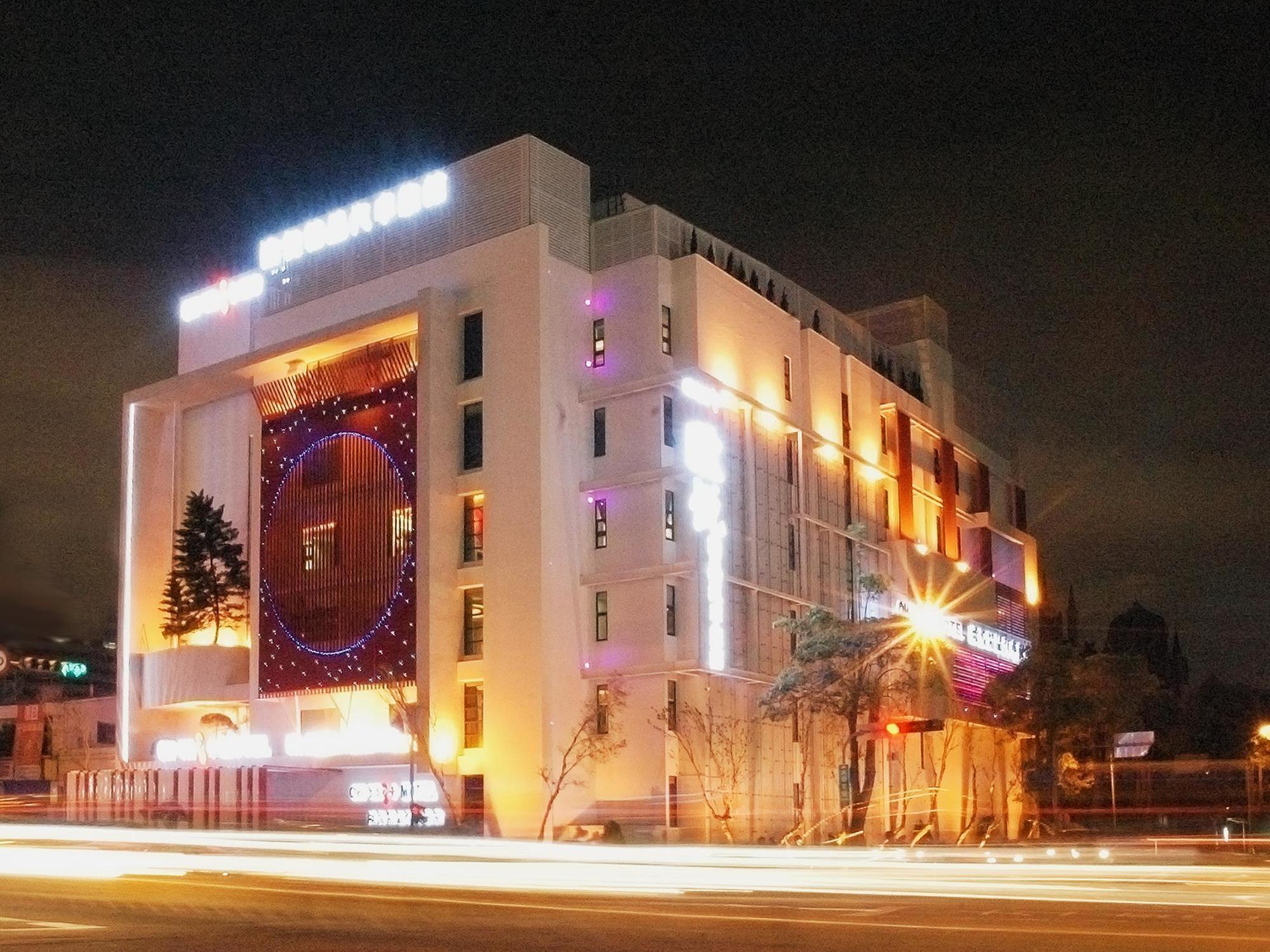 All-Ur Boutique Motel - Taichung Branch Экстерьер фото