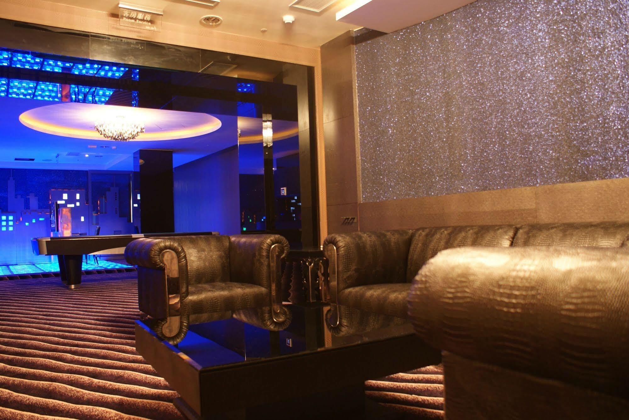 All-Ur Boutique Motel - Taichung Branch Экстерьер фото