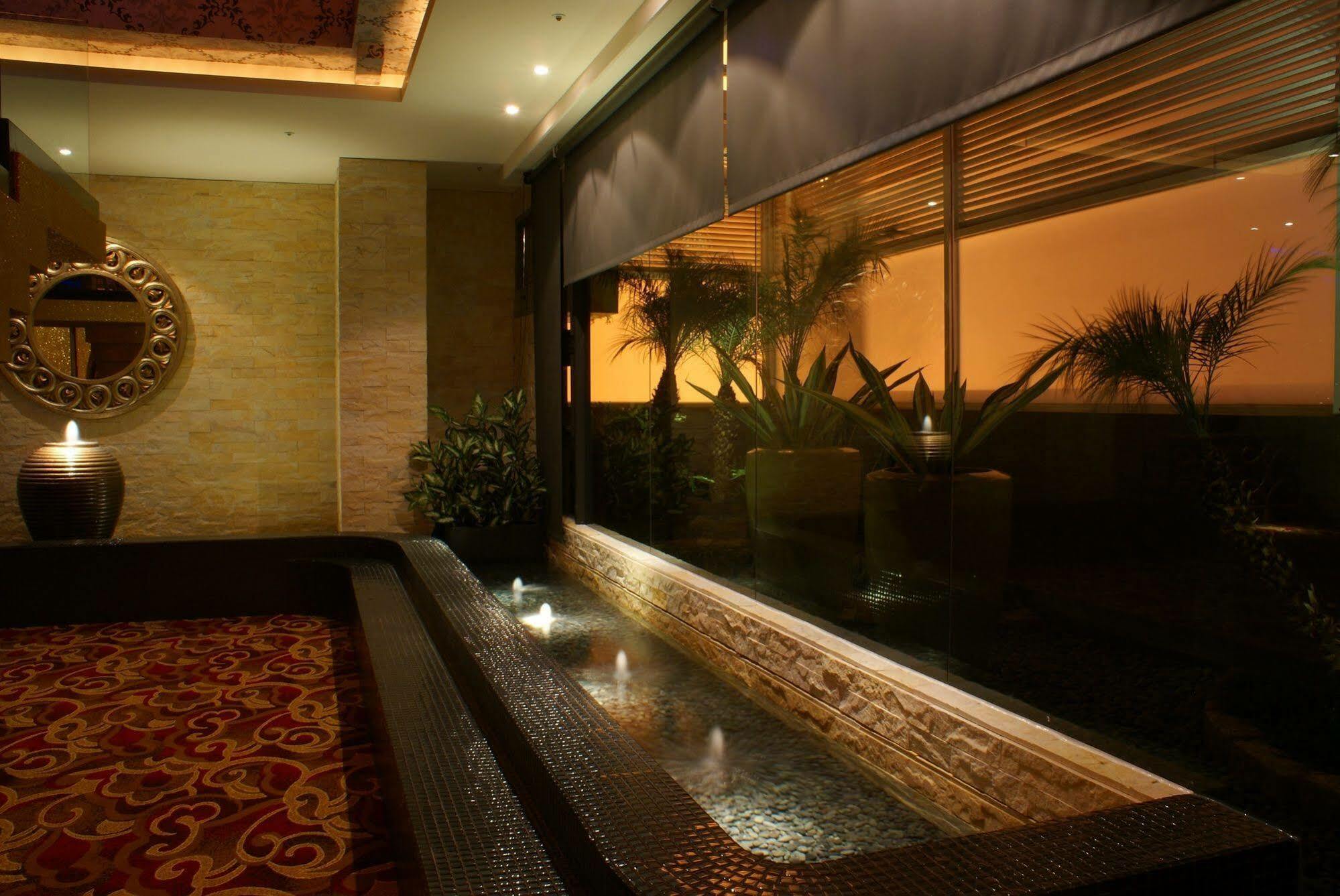 All-Ur Boutique Motel - Taichung Branch Экстерьер фото